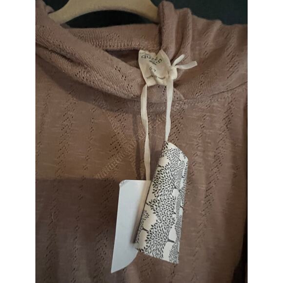 NWT Kate Quinn Pointelle Organic Cotton Hoodie Beige Tan Size 6y - Picture 3 of 3